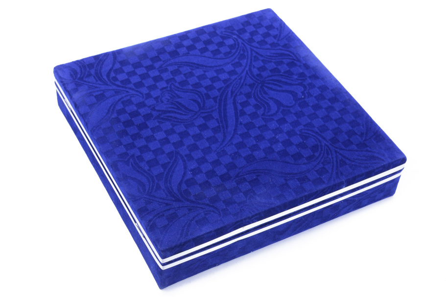 Шахматы из камня "Грация" темный мрамор и оникс 30 купить в Екатеринбурге