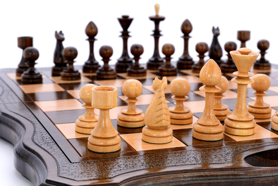 Шахматы + нарды резные "Defent" 50, Harutyunyan купить в Екатеринбурге