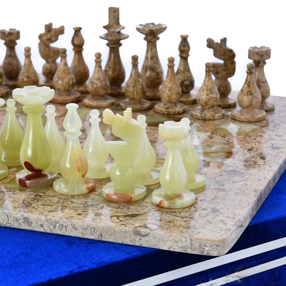Шахматы каменные "Триада" оникс и ракушечник 40 купить в Екатеринбурге