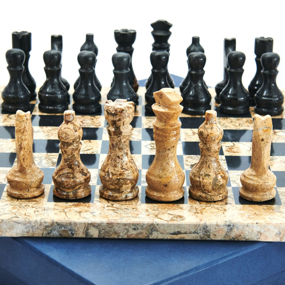 Шахматы каменные "Карфаген" мрамор и ракушечник 40 купить в Екатеринбурге