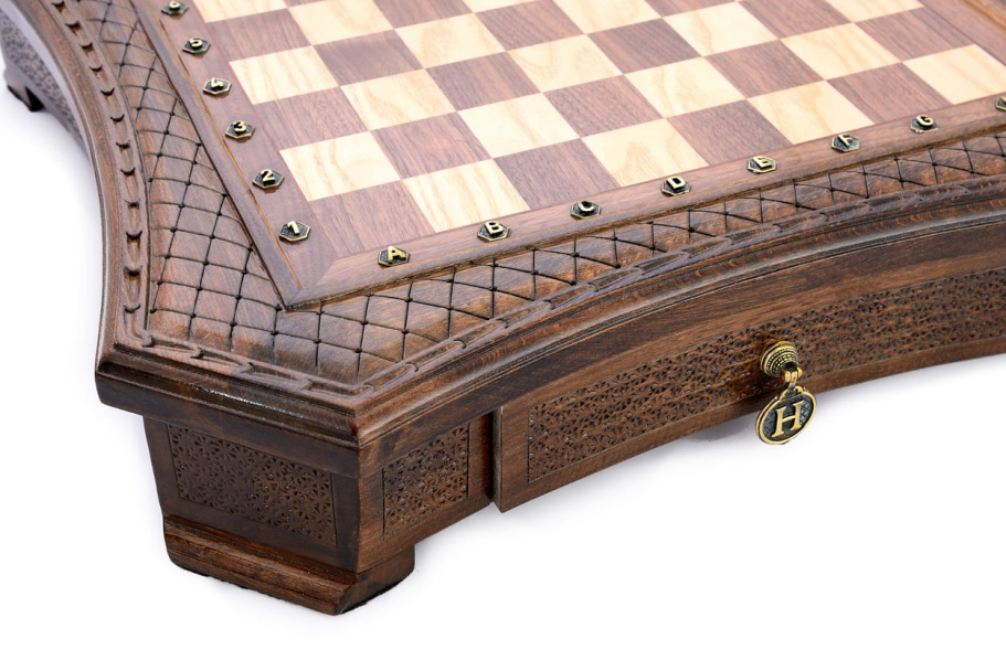 Шахматы резные в ларце "Гарант" 50, Harutyunyan купить в Екатеринбурге