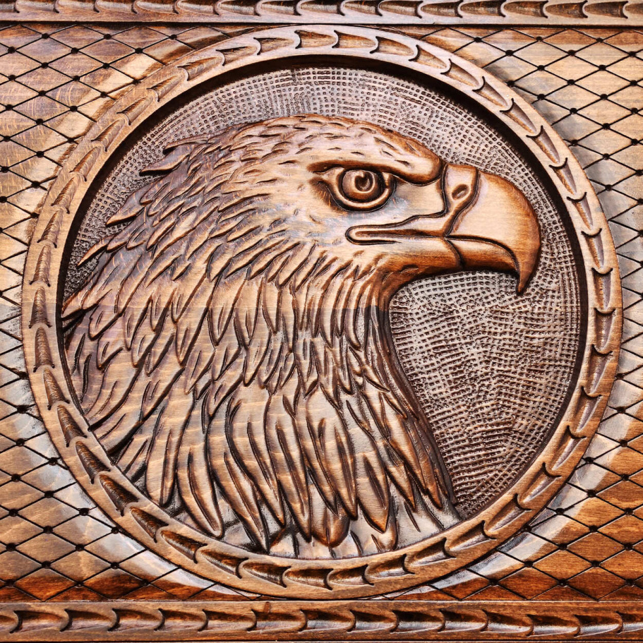 Стол ломберный Шахматы резные "Небесный охотник" 60 купить в Екатеринбурге